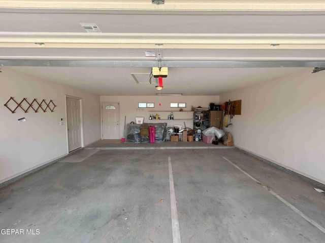 1100 FRESNO Street, Anthony, TX 79821