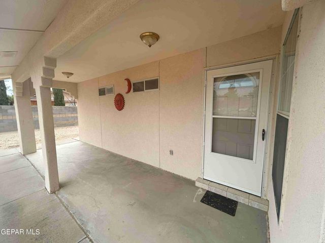 1100 FRESNO Street, Anthony, TX 79821