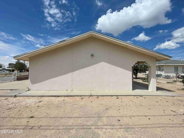 1100 FRESNO Street, Anthony, TX 79821