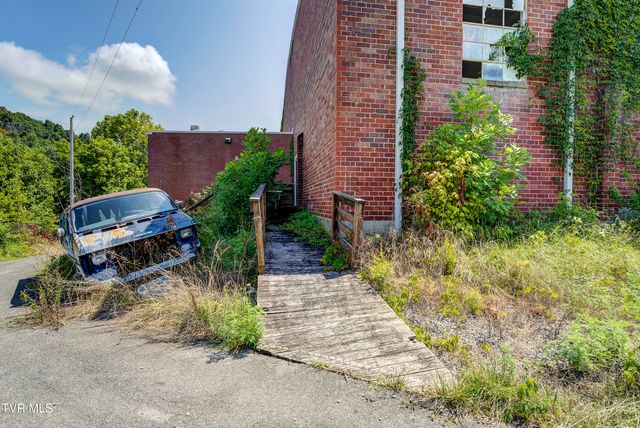 1010 Clinch Valley Road, Eidson, TN 37731