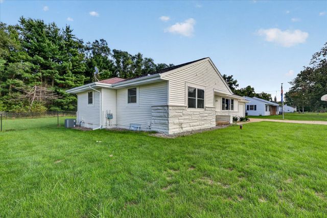 6896 N Riverview Drive, Cooper Twp, MI 49004