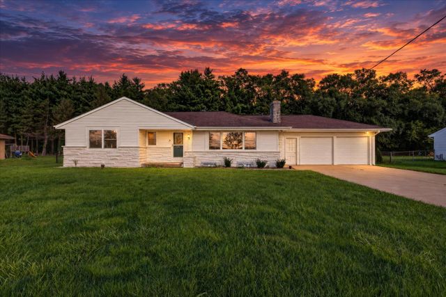 6896 N Riverview Drive, Cooper Twp, MI 49004
