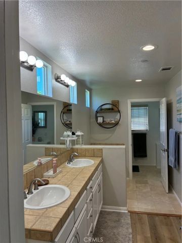 6 Snapdragon, Ladera Ranch, CA 92694