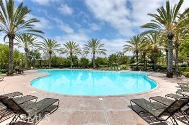 6 Snapdragon, Ladera Ranch, CA 92694