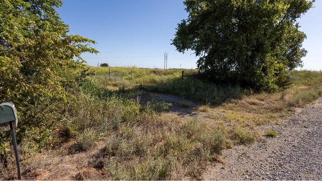 1420 County Road 1420, Ninnekah, OK 73067