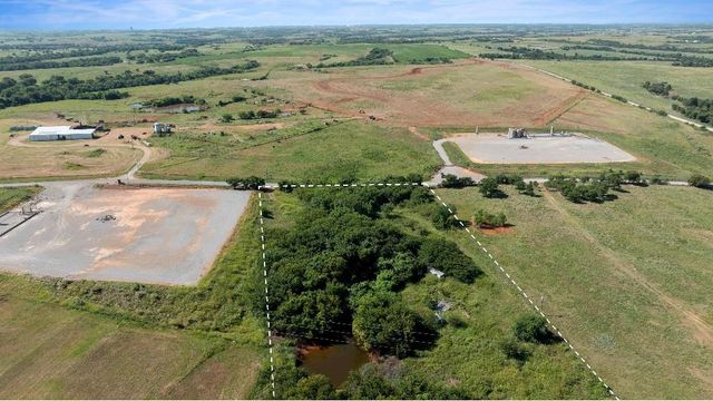 1420 County Road 1420, Ninnekah, OK 73067