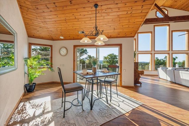 16000 Southridge Dr, Penn Valley, CA 95946