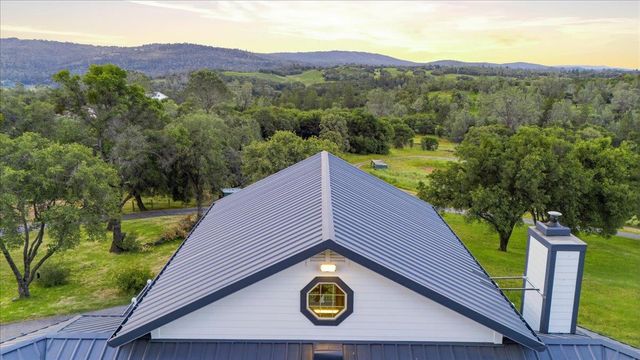 16000 Southridge Dr, Penn Valley, CA 95946