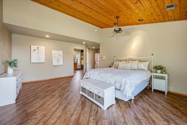 16000 Southridge Dr, Penn Valley, CA 95946