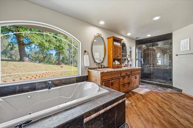 16000 Southridge Dr, Penn Valley, CA 95946