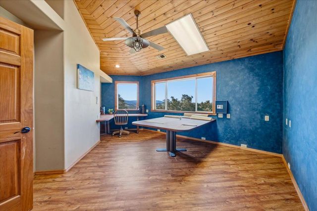 16000 Southridge Dr, Penn Valley, CA 95946