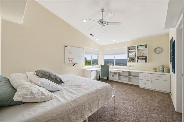 16000 Southridge Dr, Penn Valley, CA 95946