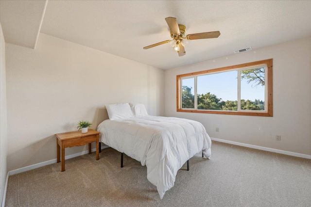 16000 Southridge Dr, Penn Valley, CA 95946