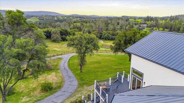 16000 Southridge Dr, Penn Valley, CA 95946