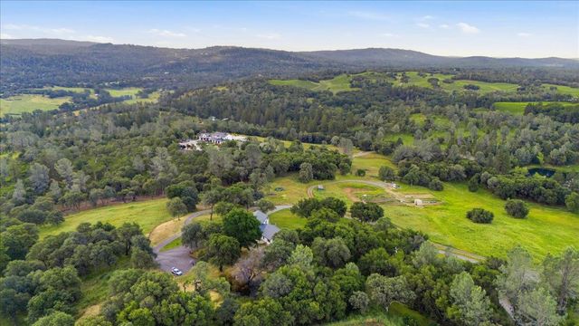 16000 Southridge Dr, Penn Valley, CA 95946