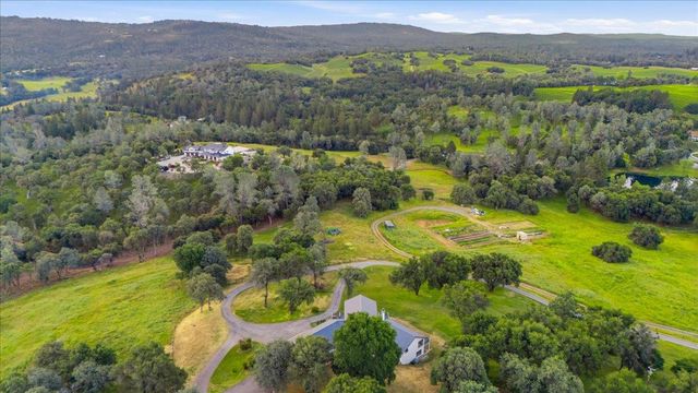 16000 Southridge Dr, Penn Valley, CA 95946