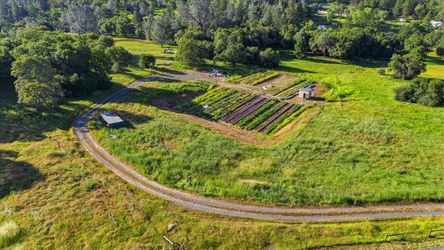 16000 Southridge Dr, Penn Valley, CA 95946
