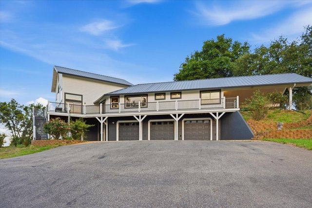 16000 Southridge Dr, Penn Valley, CA 95946