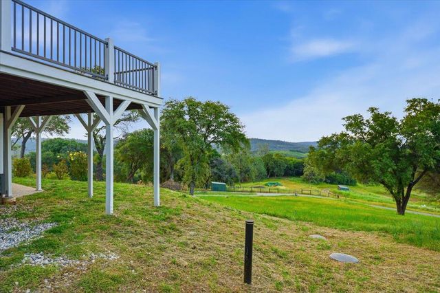 16000 Southridge Dr, Penn Valley, CA 95946