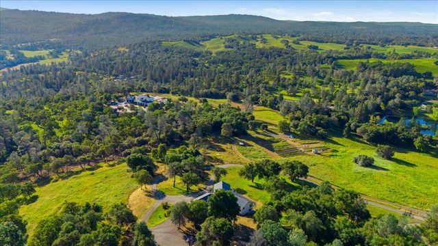 16000 Southridge Dr, Penn Valley, CA 95946