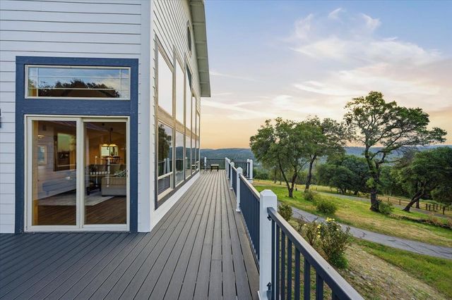16000 Southridge Dr, Penn Valley, CA 95946