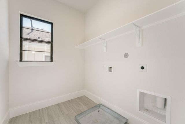 12016 Royal Oaks Banner Way, Houston, TX 77082