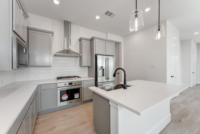 12016 Royal Oaks Banner Way, Houston, TX 77082