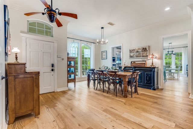 105 Derek Drive, Hudson Oaks, TX 76087