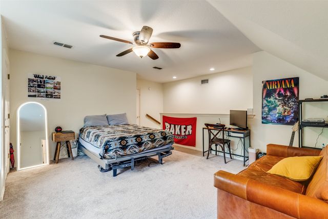 105 Derek Drive, Hudson Oaks, TX 76087