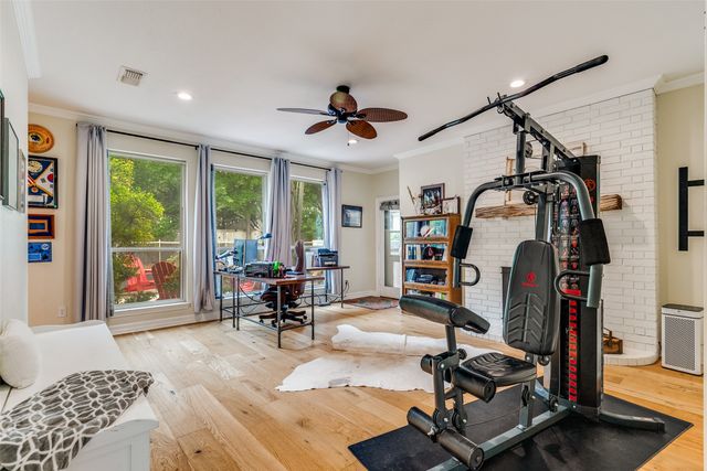 105 Derek Drive, Hudson Oaks, TX 76087