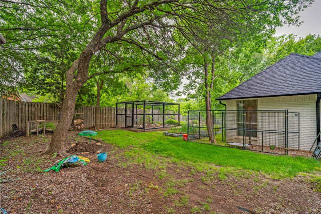 105 Derek Drive, Hudson Oaks, TX 76087