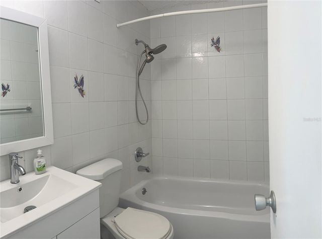 3919 ISLA VERDE AVE 15B, Carolina, PR 00979