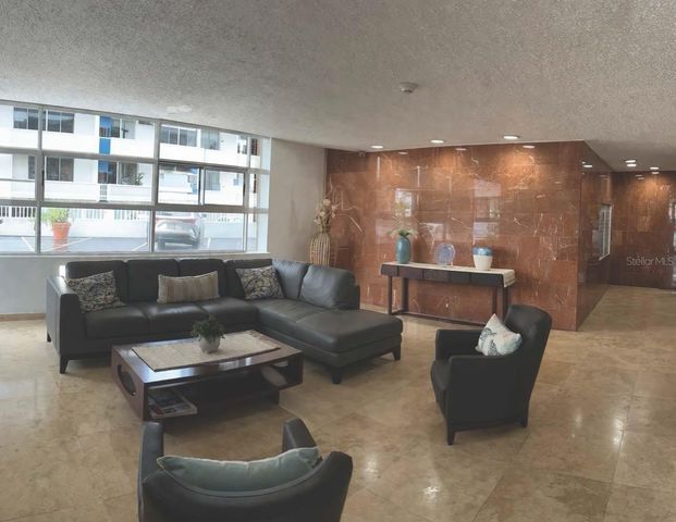 3919 ISLA VERDE AVE 15B, Carolina, PR 00979