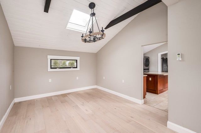 11 Post Road, North Hampton, NH 03862