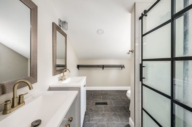 11 Post Road, North Hampton, NH 03862