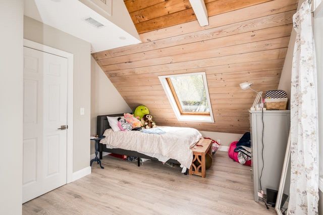 11 Post Road, North Hampton, NH 03862