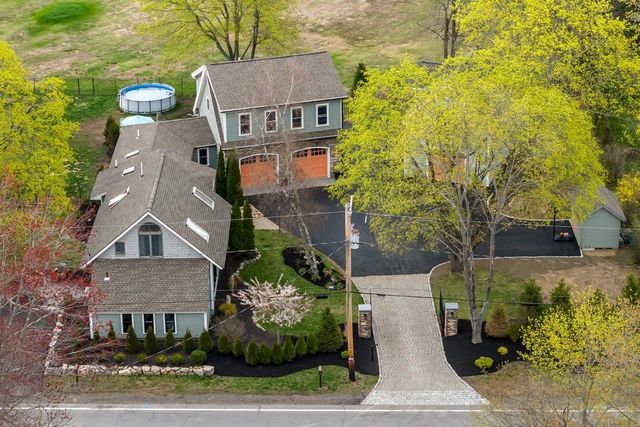 11 Post Road, North Hampton, NH 03862