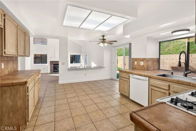 39513 Middleton, Palmdale, CA 93551