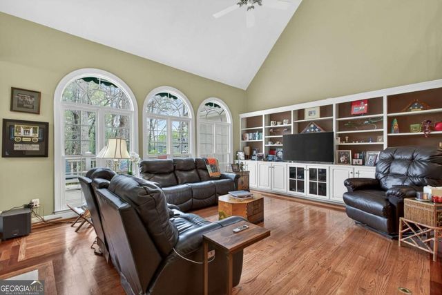 2897 Watchmans Walk NW, Marietta, GA 30064