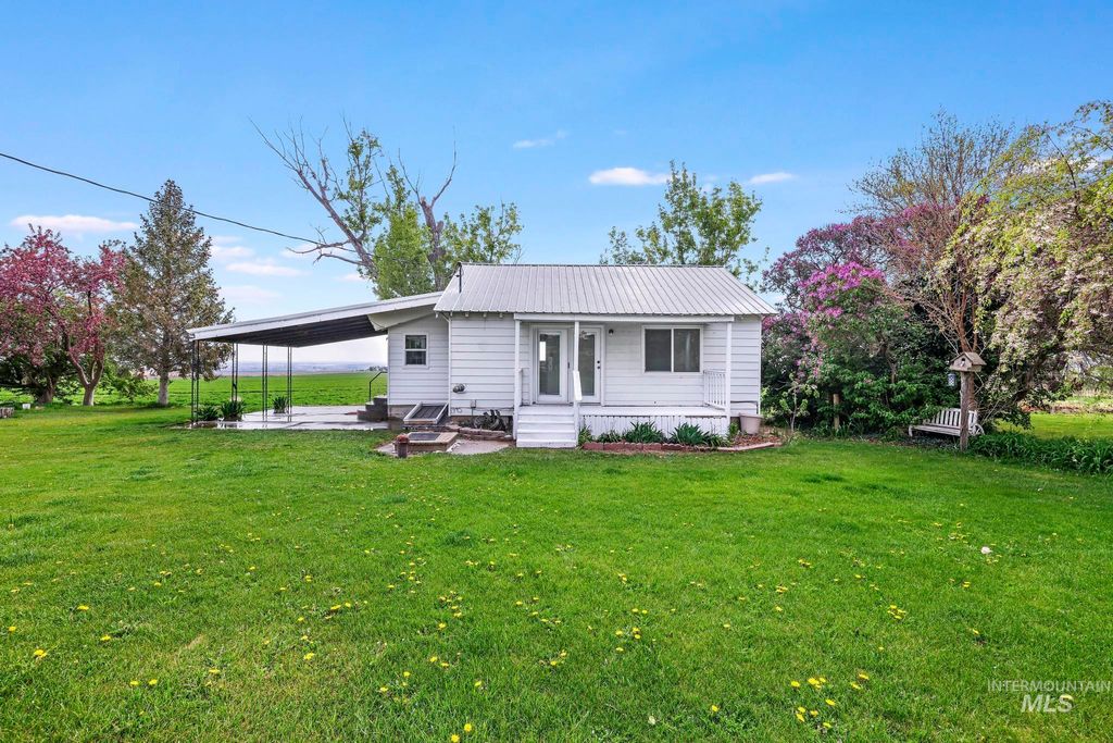 4576 N 900 E, Buhl, ID 83316