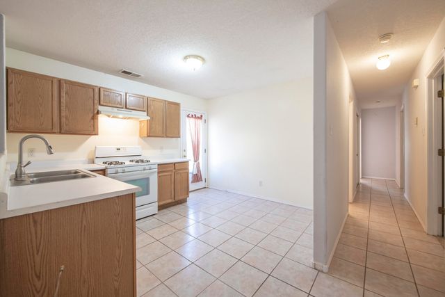 416 1ST Street SW, Rio Rancho, NM 87124