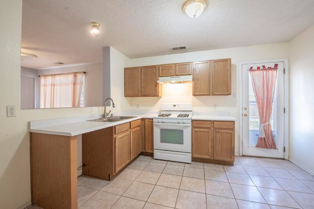 416 1ST Street SW, Rio Rancho, NM 87124