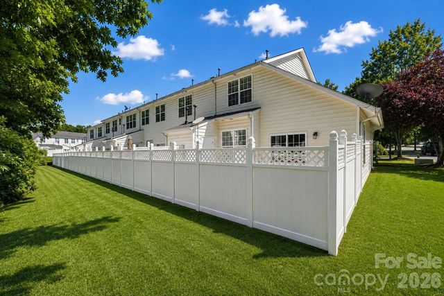 821 Lacebark Drive, Rock Hill, SC 29732
