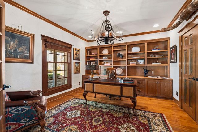 521 Bluff Creek Road RD, Center Point, TX 78010