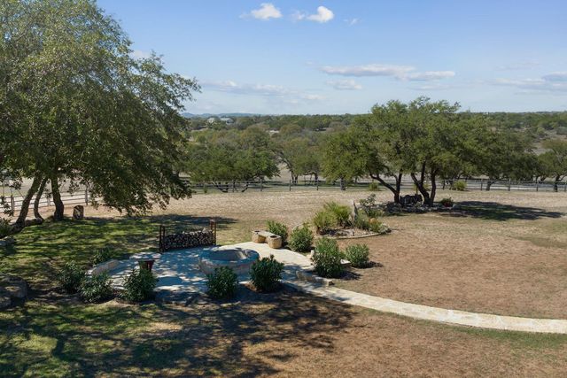 521 Bluff Creek Road RD, Center Point, TX 78010