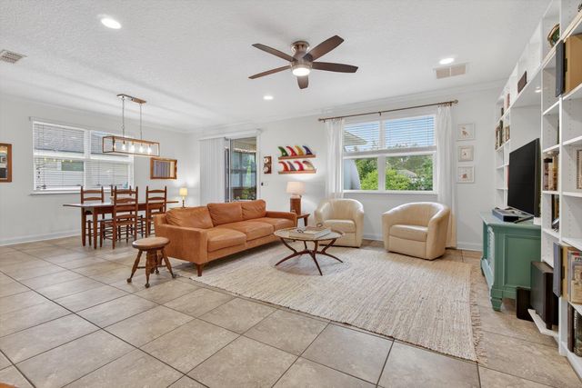 111 Midway Park Dr, St Augustine, FL 32084