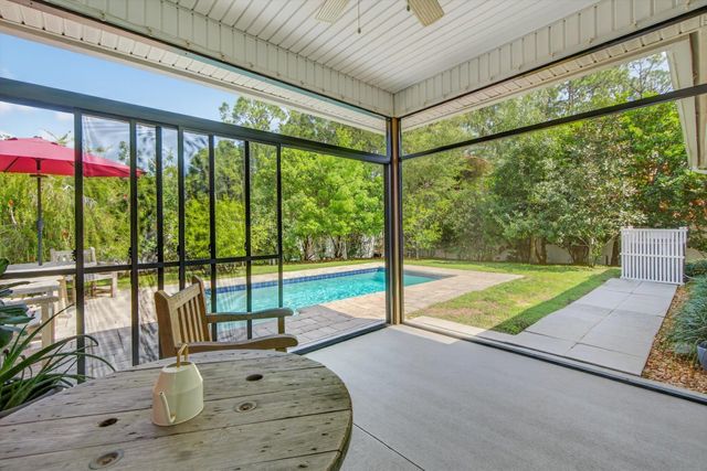 111 Midway Park Dr, St Augustine, FL 32084