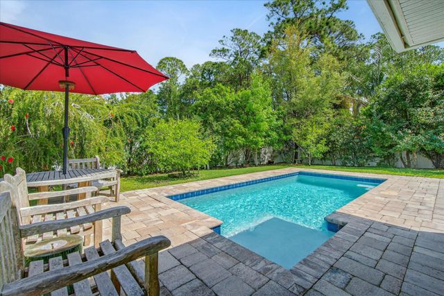 111 Midway Park Dr, St Augustine, FL 32084