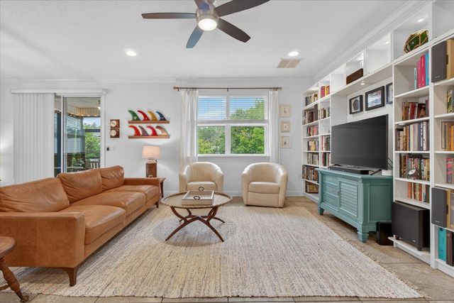 111 Midway Park Dr, St Augustine, FL 32084