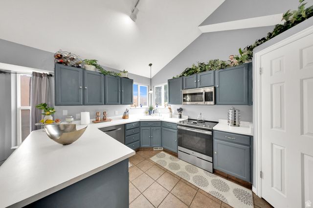 5664 W 5930 S, Kearns, UT 84118